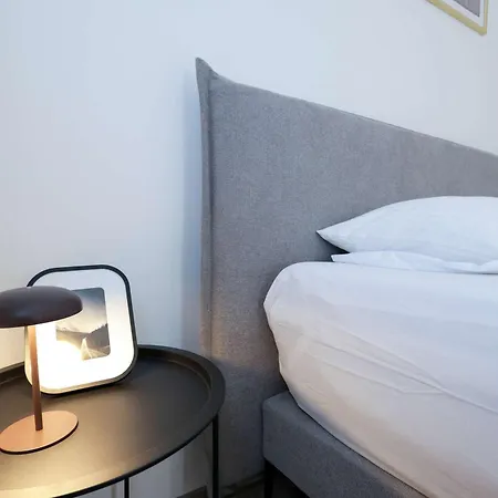 Spacious 2 Bedroom In Apartman *
