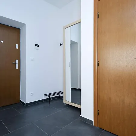 Spacious 2 Bedroom In Apartman