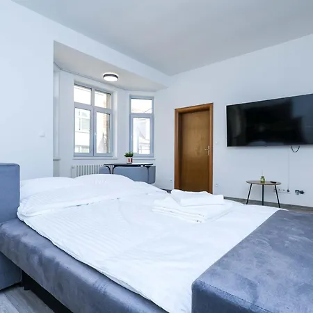 Spacious 2 Bedroom In * Bratislava