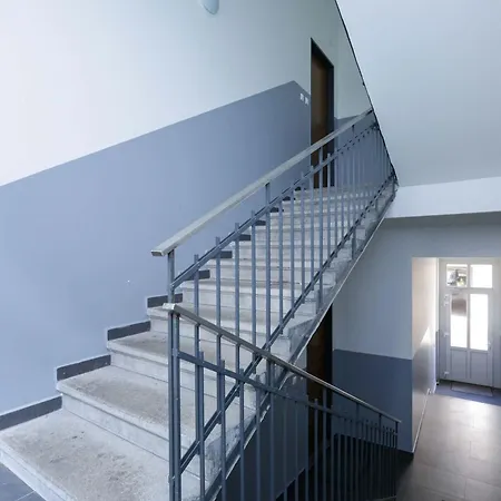 Spacious 2 Bedroom In Pozsony