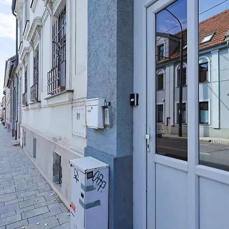 Daire Spacious 2 Bedroom In